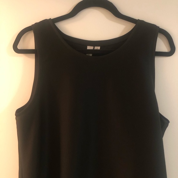 (2/50 or 3/75) (Worn once) Black mini dress - Picture 3 of 4